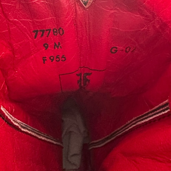 Frye Daisy Duke Black and Red Embellished Cowboy Country Western Boots - Size 9M - Picture 12 of 12